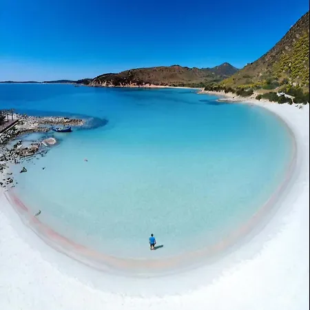 Isle Of Roses מרינה די פורטיסקו